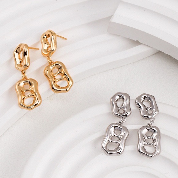 ✨ Classic 18k Vintage Gold Sterling Silver Earrings Hypoallergenic - Picture 3 of 5